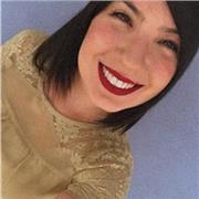 Laureata in lingue, mi presto per lezioni di italiano, francese ed inglese